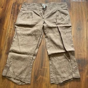 Forever Twenty One M 100% linen capri pants w/ buttons on bottom access to belt